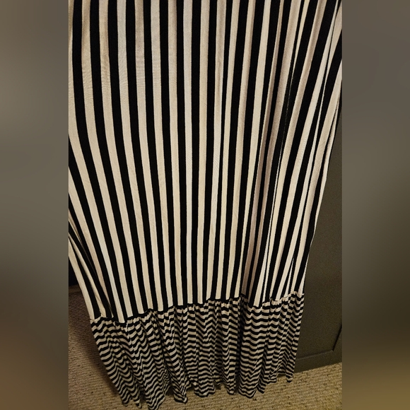 Monochrome Striped Patchwork Maxi Dress, Plus Size XL - Picture 11 of 12